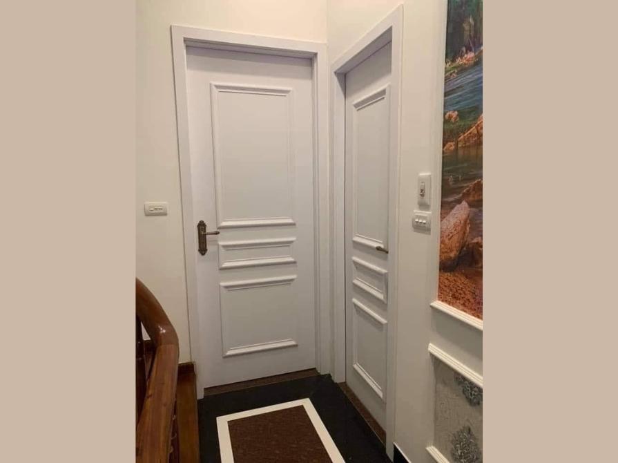 Một công trình nhà ở đã sử dụng cửa gỗ nhựa composite phào chỉ nổi tại Veka Home