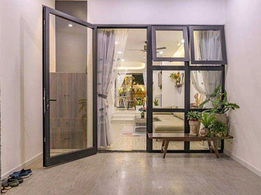 Công trình nhà ở có sử dụng cửa sổ hất