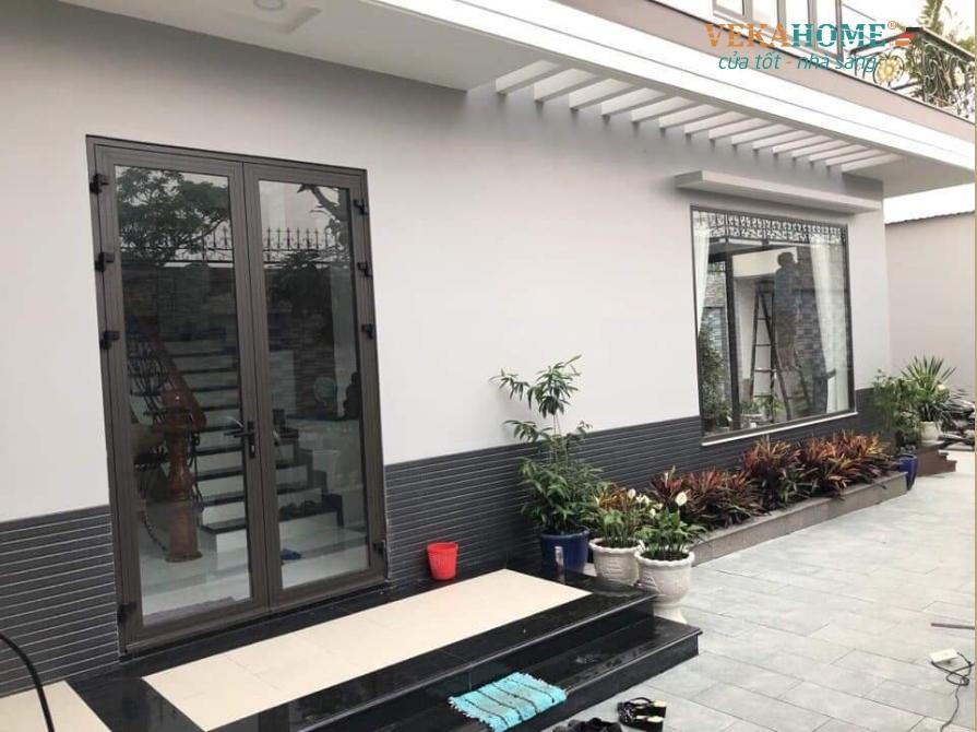 Hình ảnh sản phẩm cửa đi 2 cánh mở