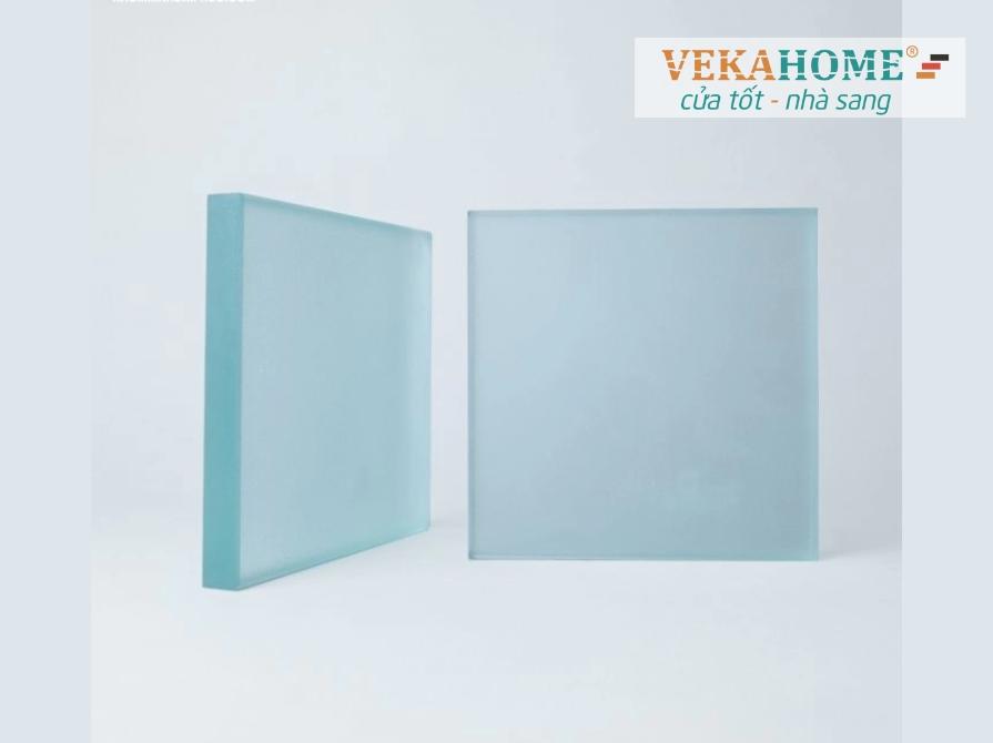 Hình ảnh kính cường lực mờ