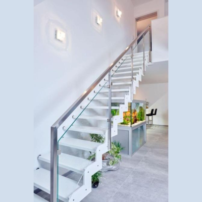 Tay vịn cầu thang kính